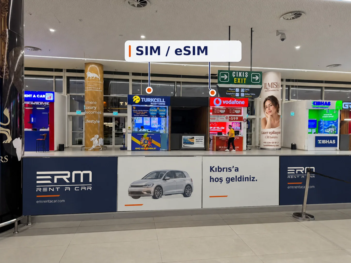 Ercan terminalindeki Turkcell ve Vodafone satış noktaları